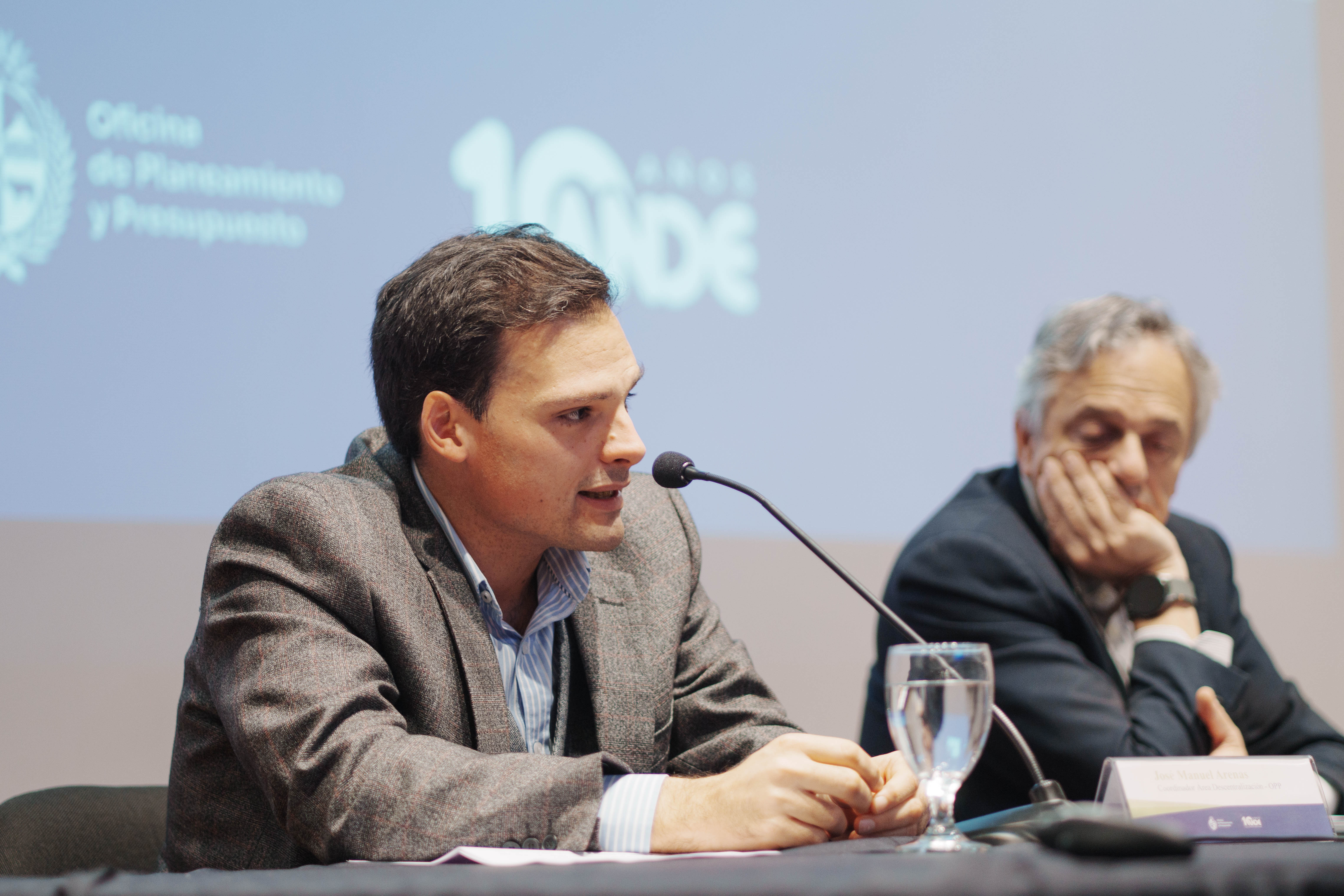 Autoridades en lanzamiento