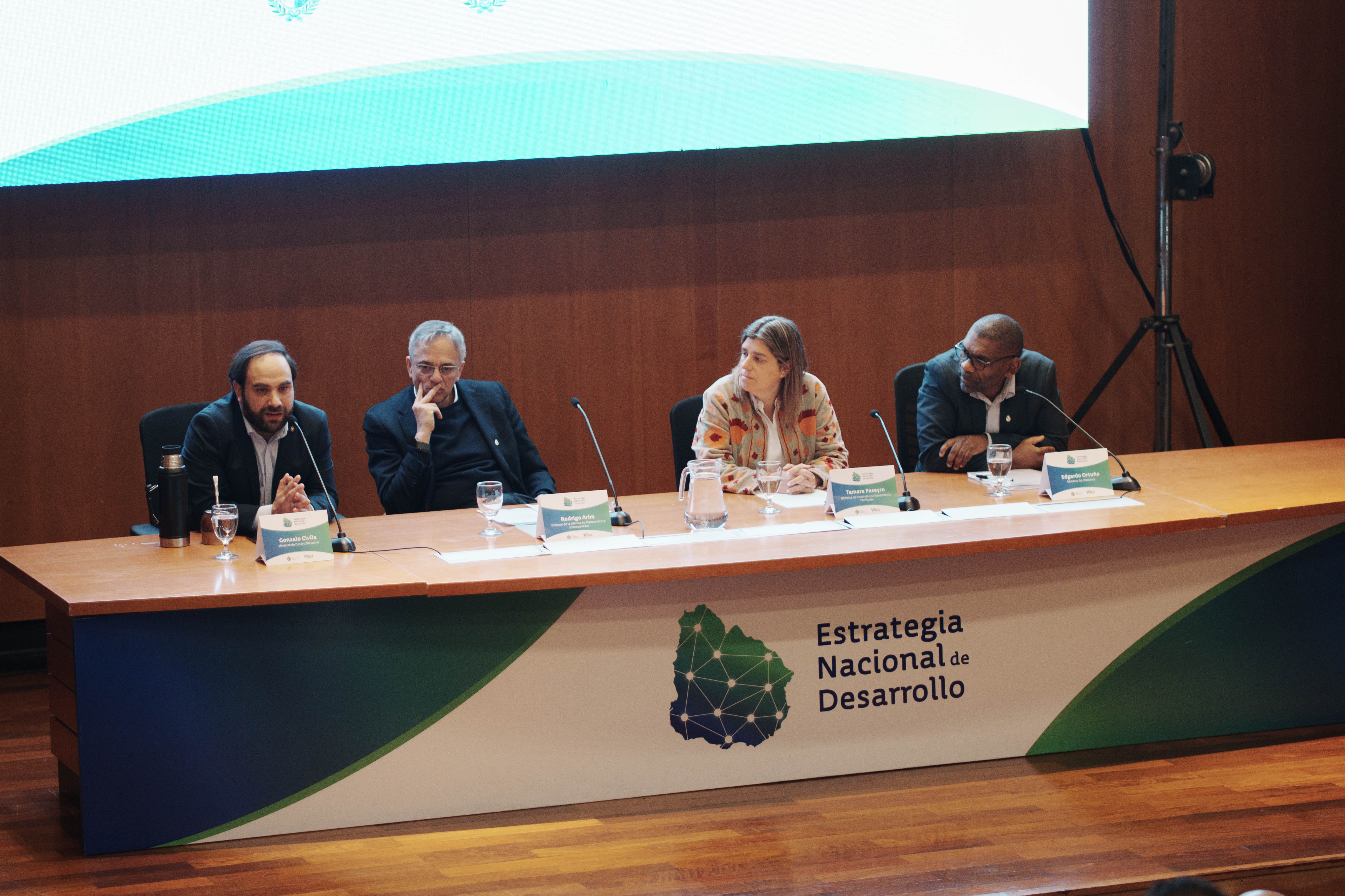 Seminario Estrategia Nacional de Desarrollo
