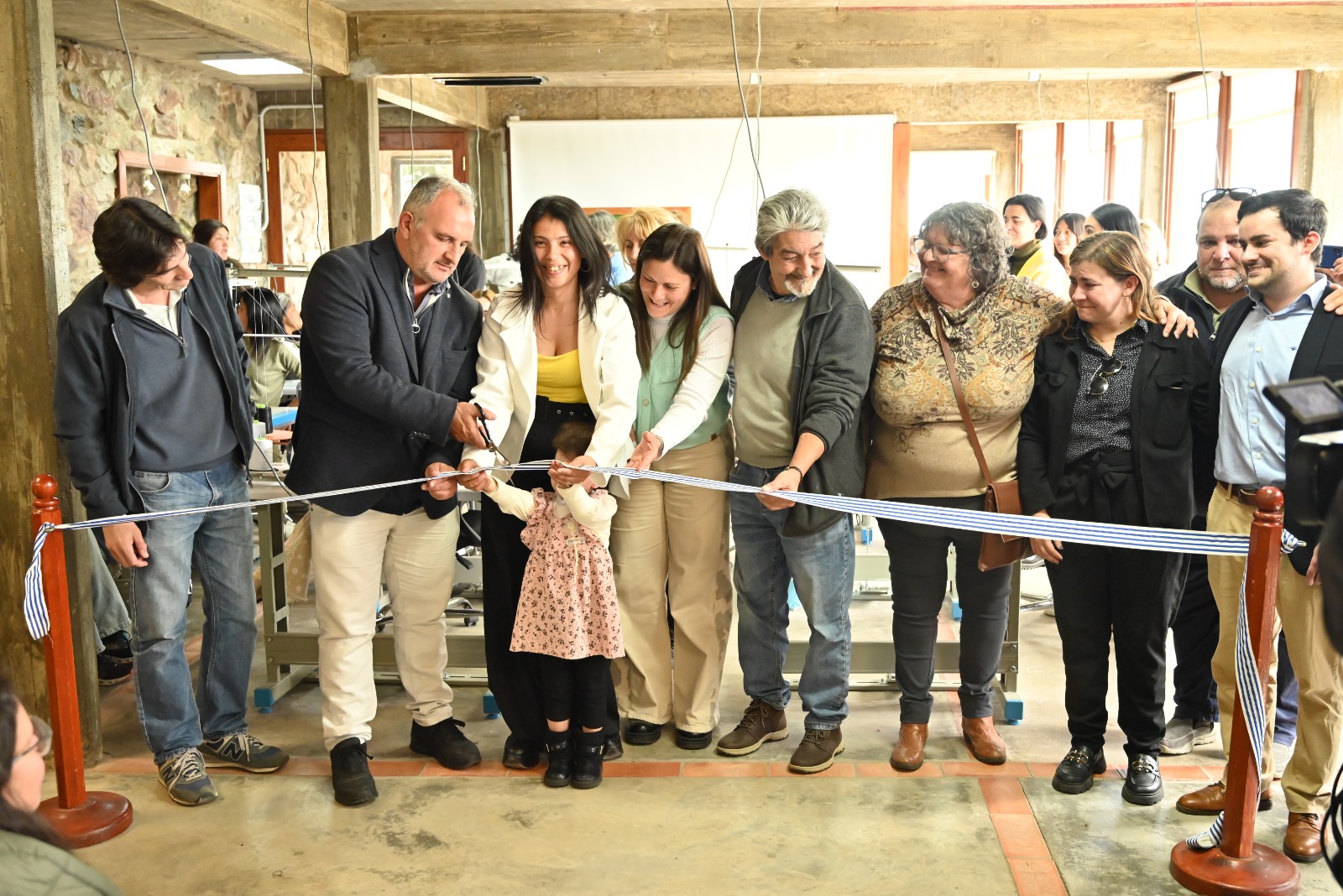 Inauguración del Centro de Costura Comunitario en la ciudad de Minas