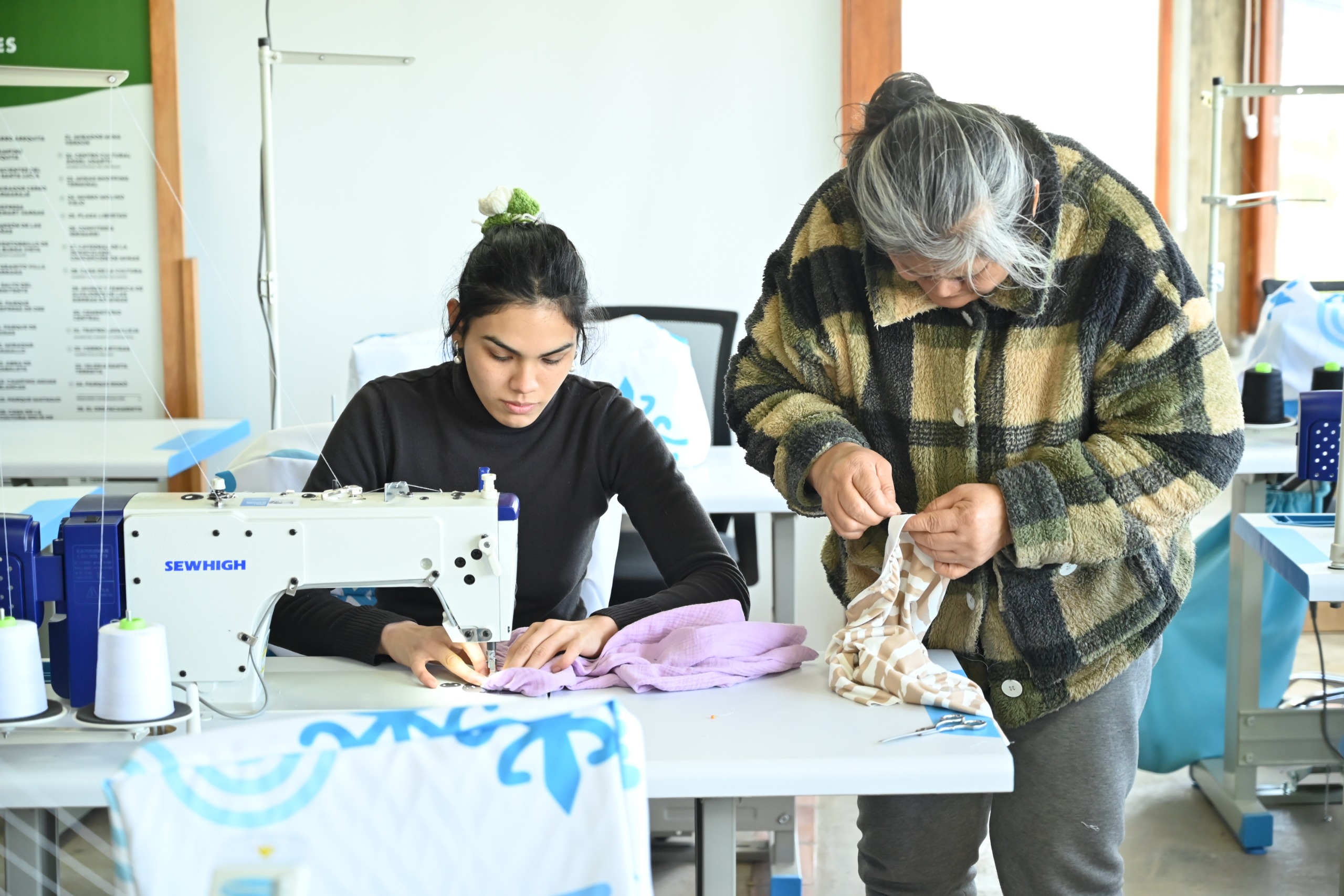 Inauguración del Centro de Costura Comunitario en la ciudad de Minas