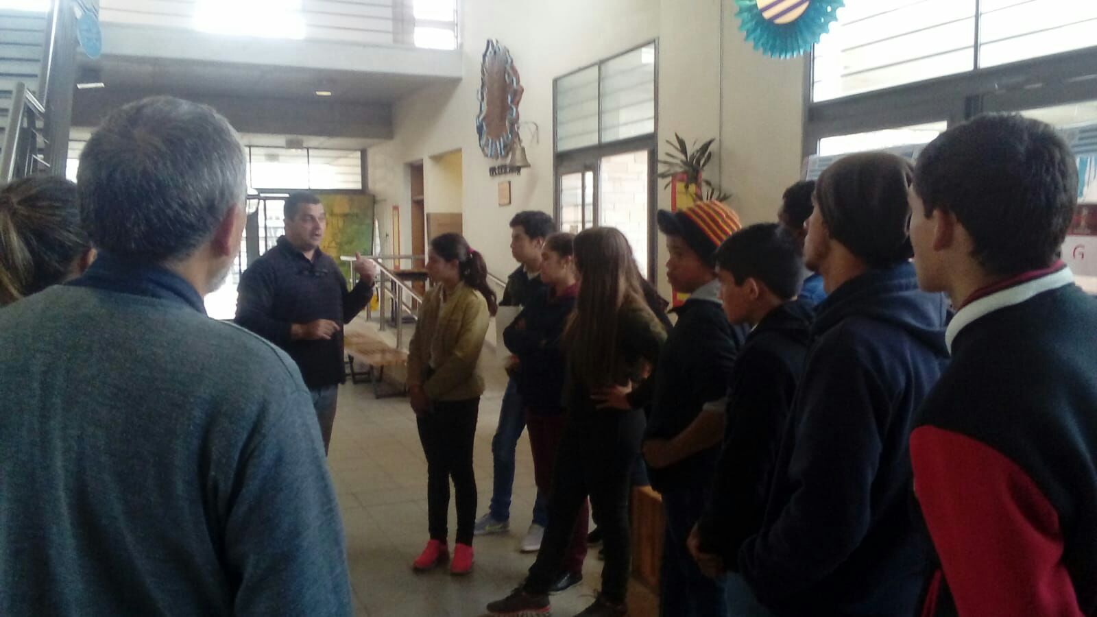 Estudiantes de Cerro Pelado reciben orientación