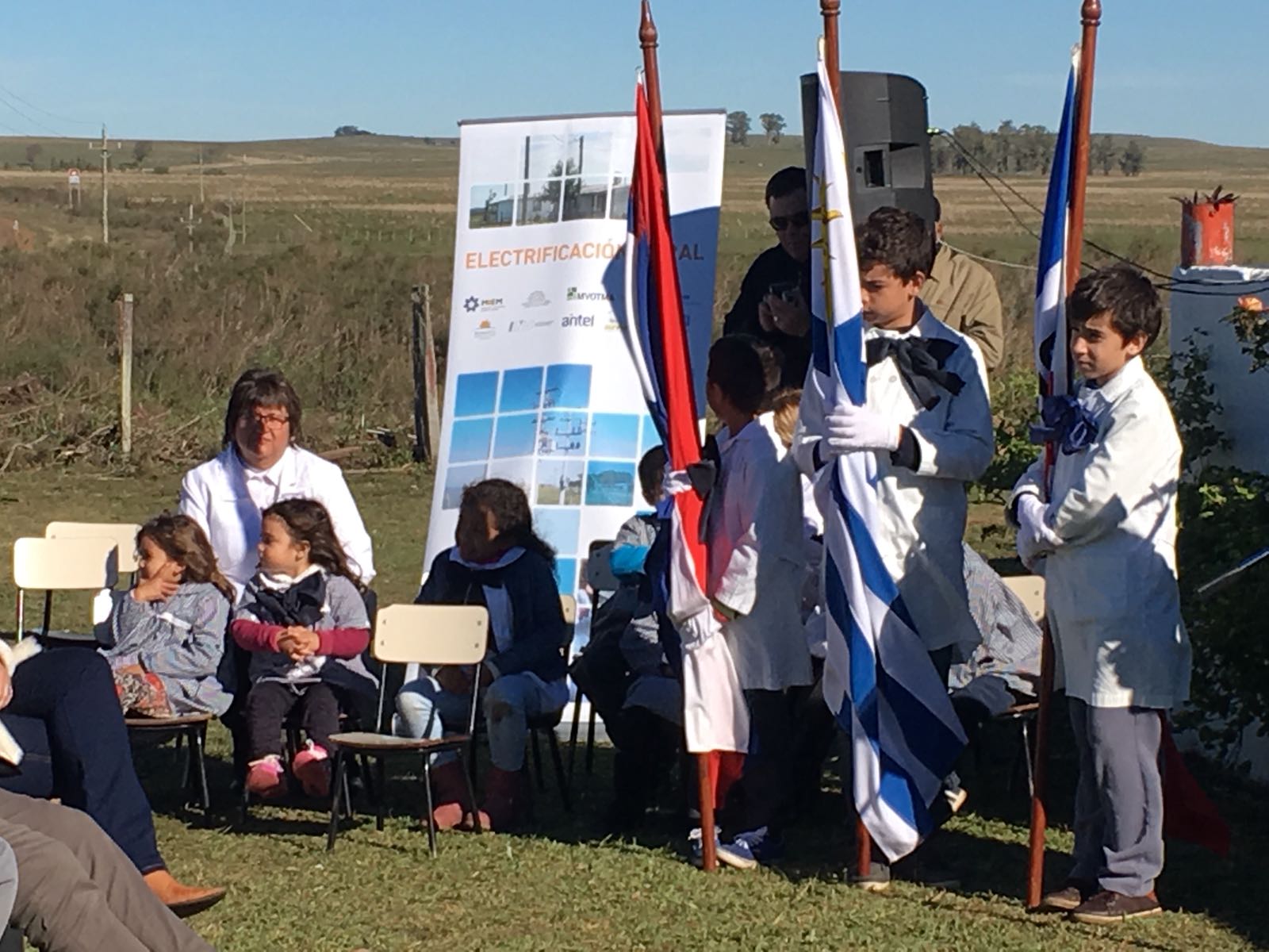 Inauguración electrificación rural en Artigas