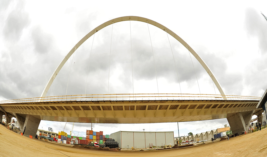 Obras en viaducto sobre rambla Sudamérica en Montevideo