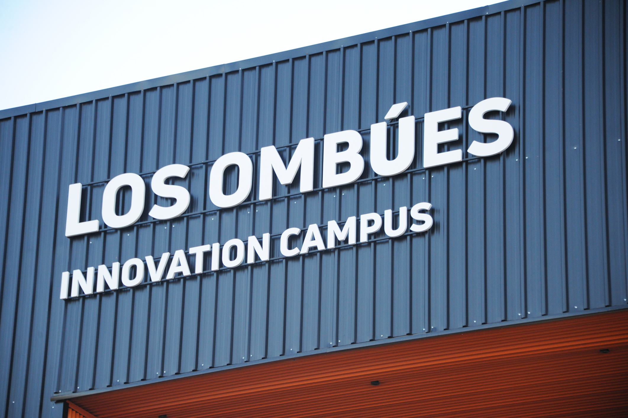 Nuevo campus de desarrollo de innovación y tecnología posiciona a Uruguay en el mundo