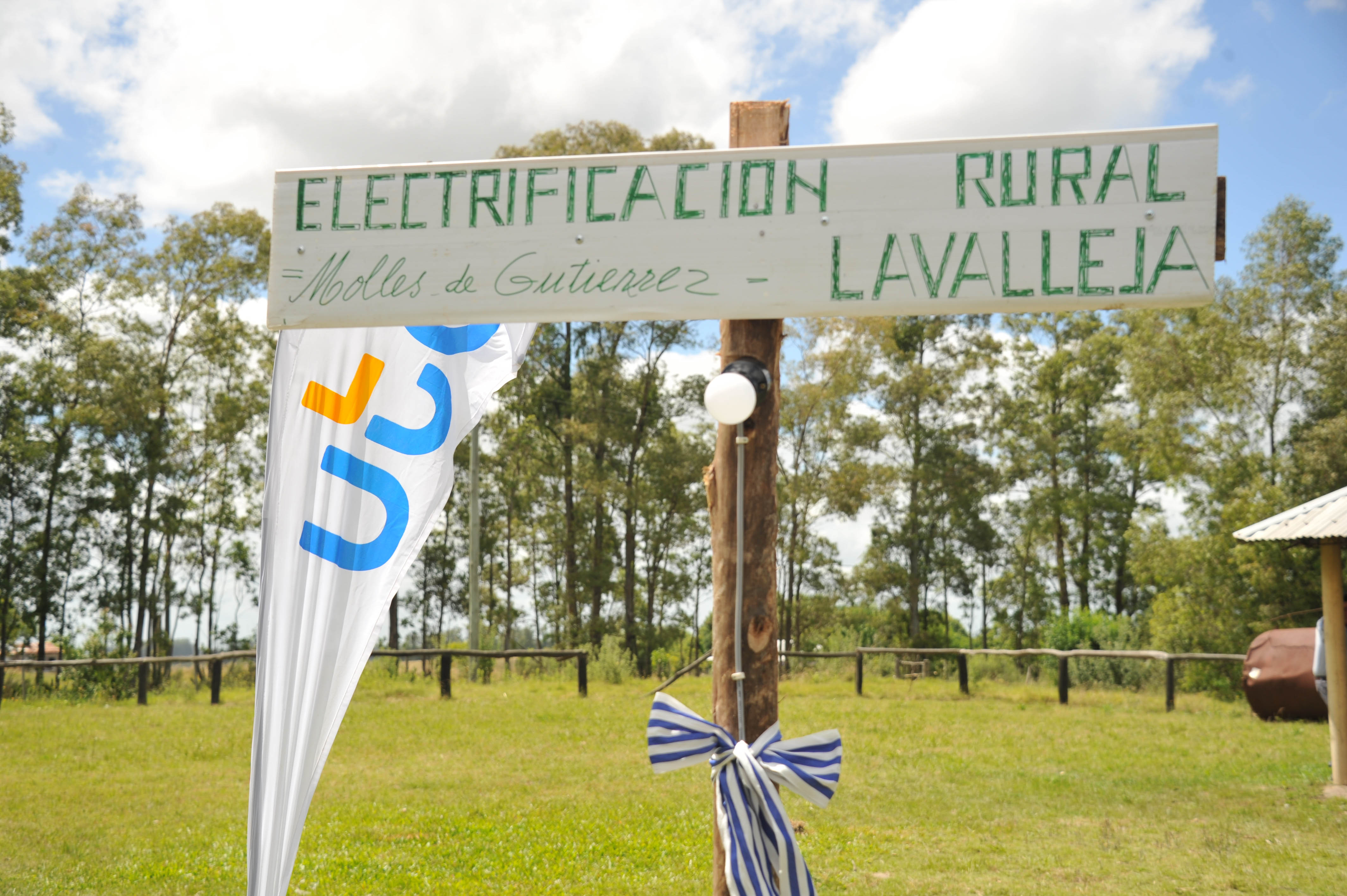 UTE inauguró obras que benefician a más de 30 familias de zonas rurales en Florida y Lavalleja