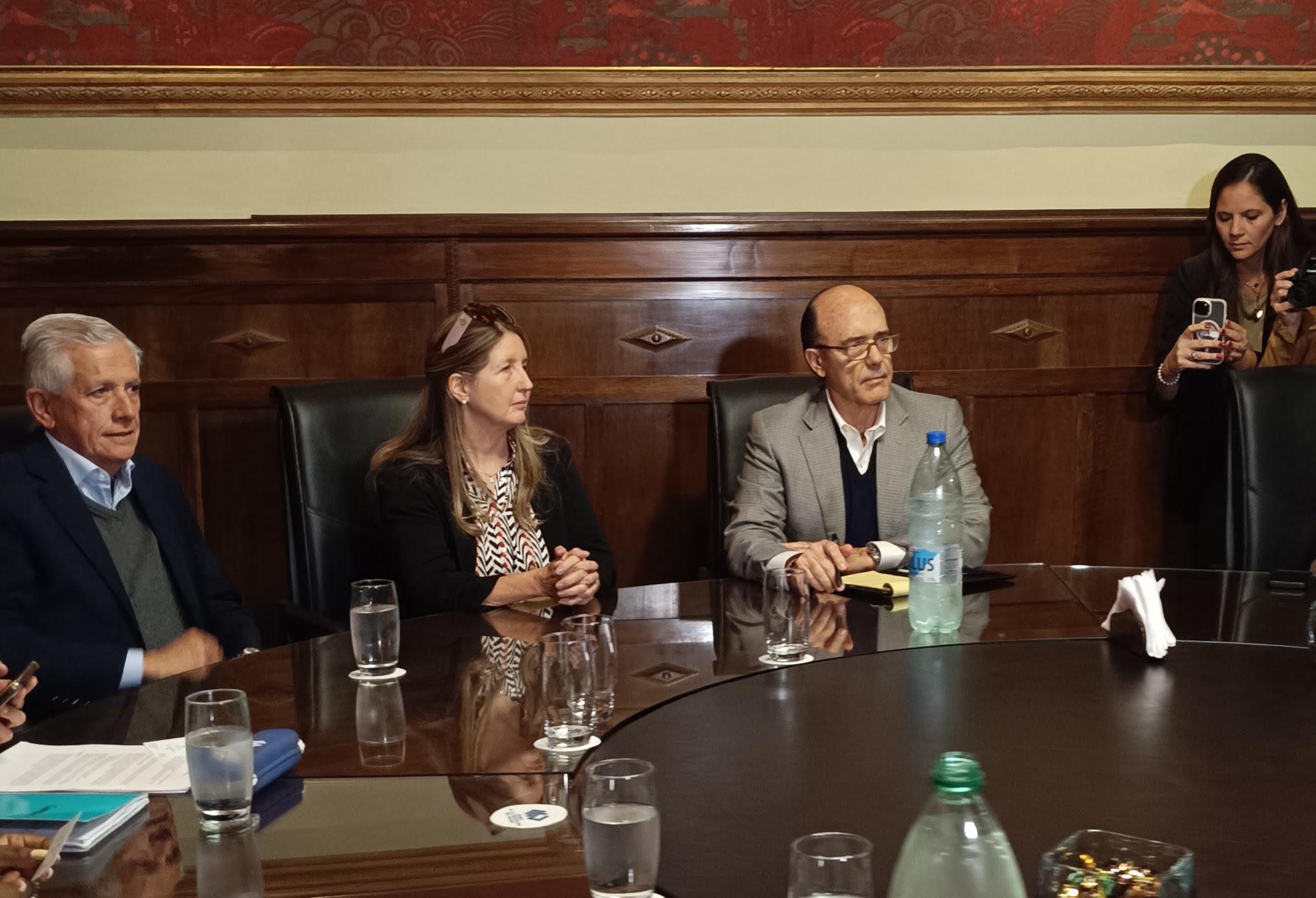 Reunión con Cámara de Empresas
