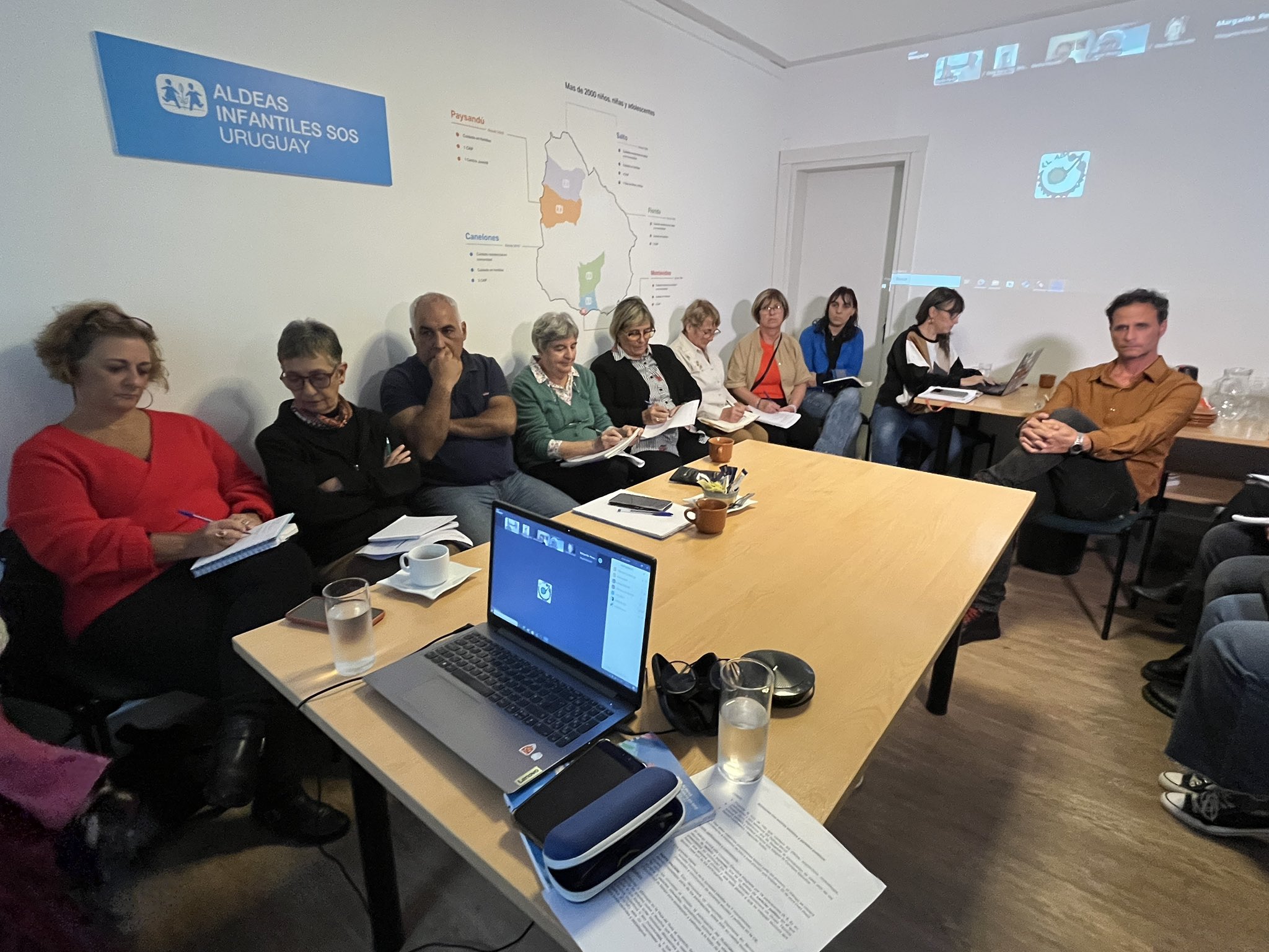 Reunión con Plataforma de Infancias y Adolescencias