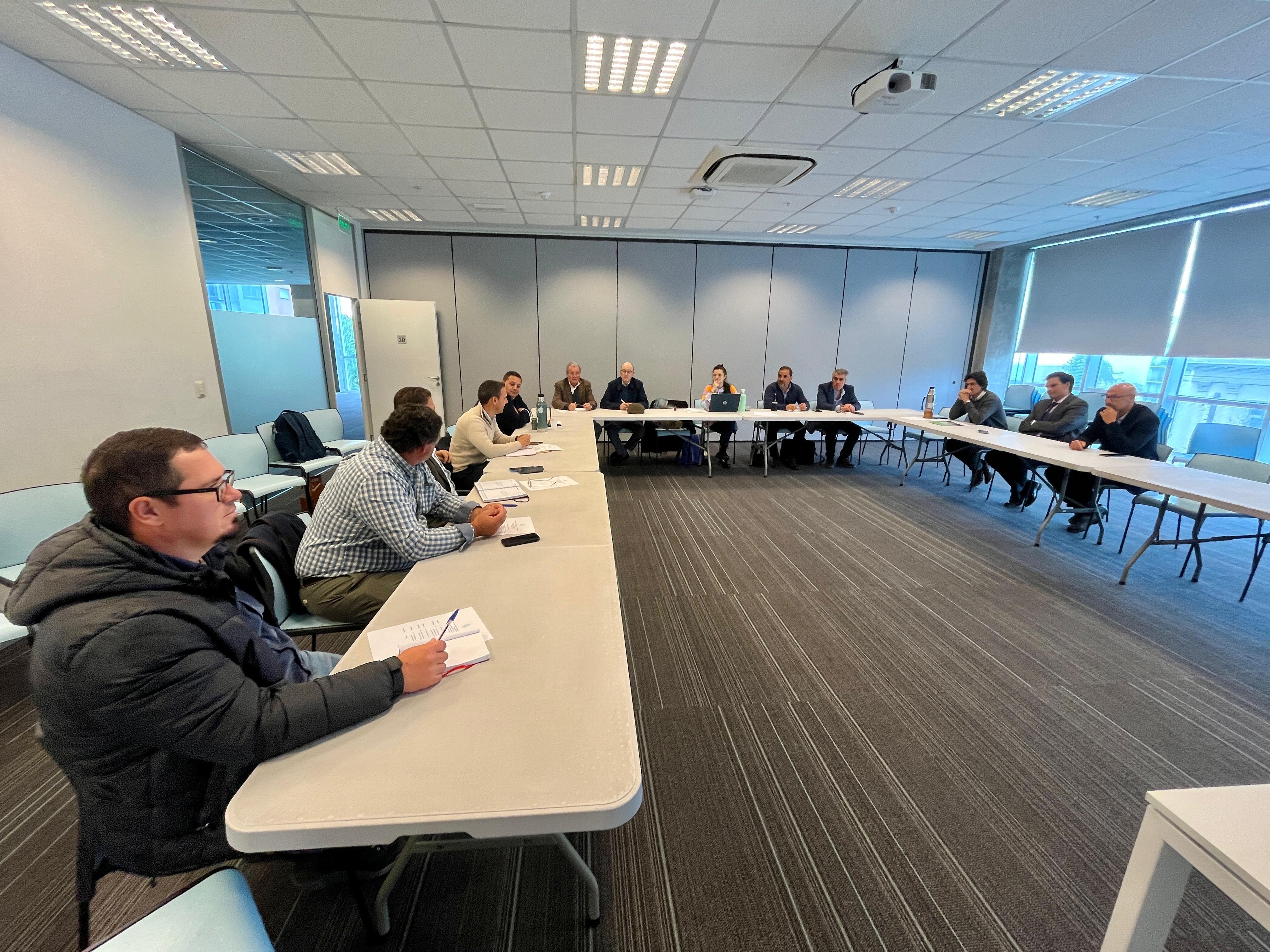Integrantes de la Mesa Ejecutiva del Plenario de Municipios de Uruguay