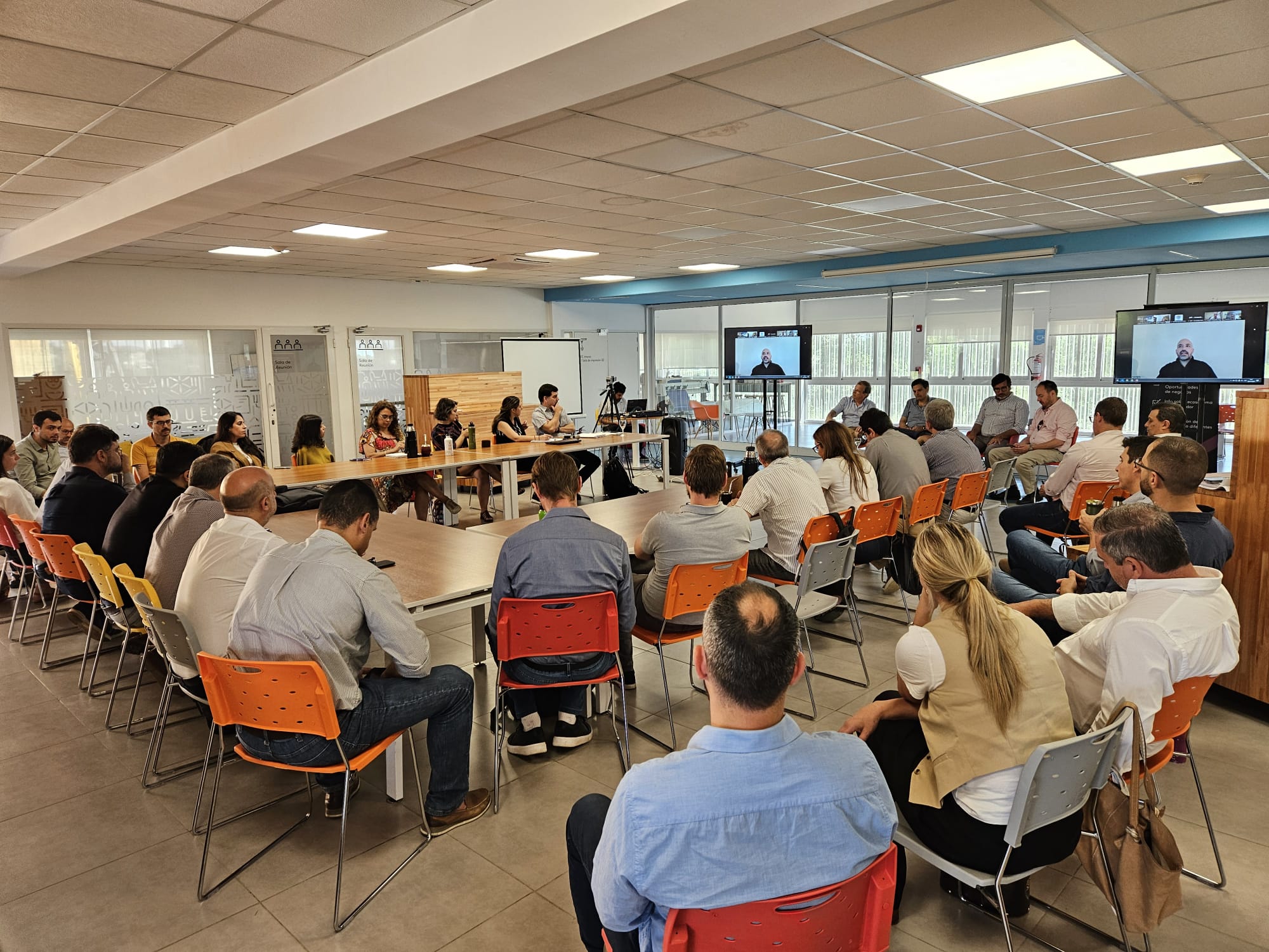 Seminario: Territorios Inteligentes: Oportunidades y Desafíos para los Gobiernos Departamentales