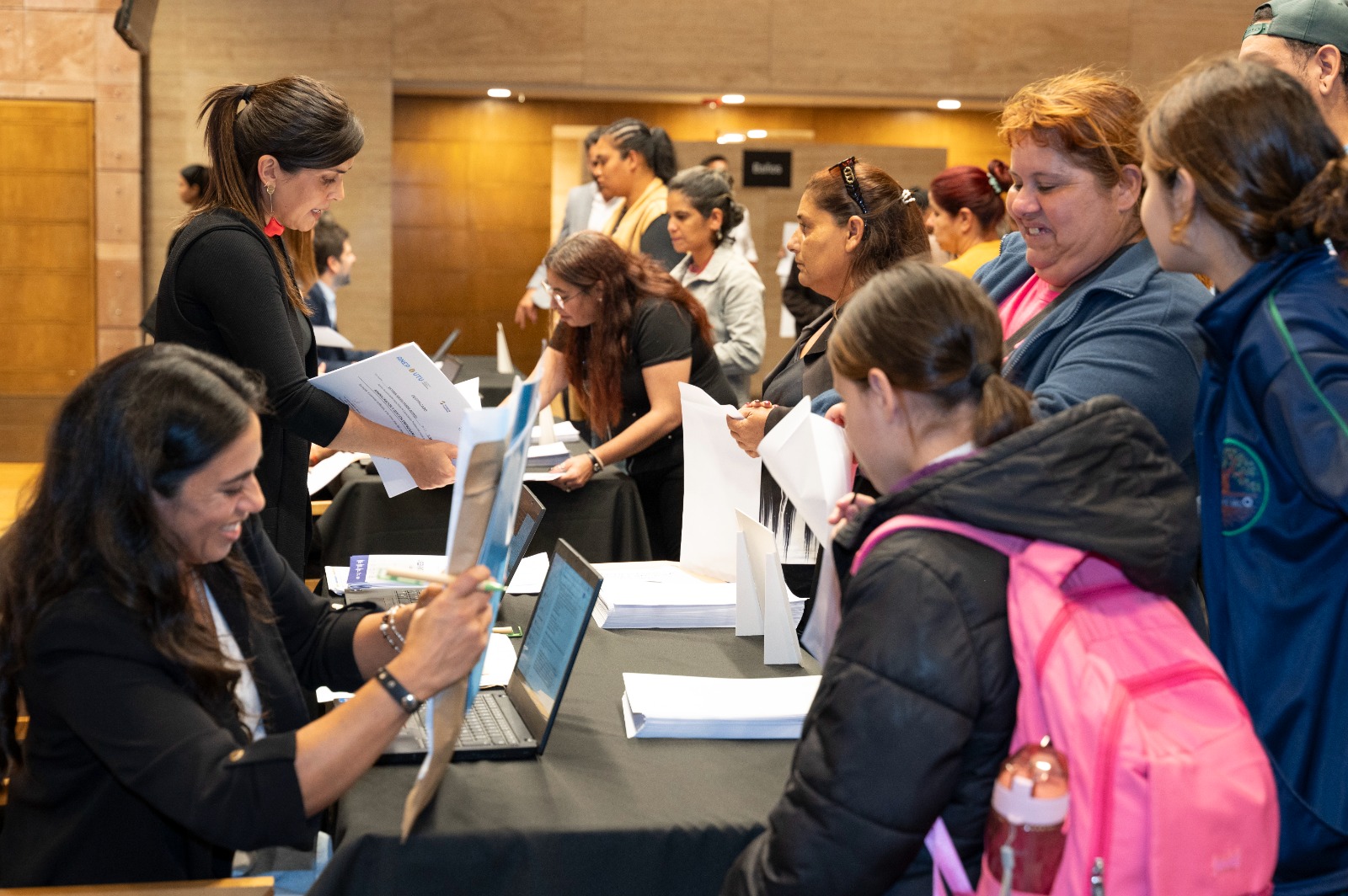 Entrega de certificados de Uruguay Impulsa: Trabajo y Capacitación.